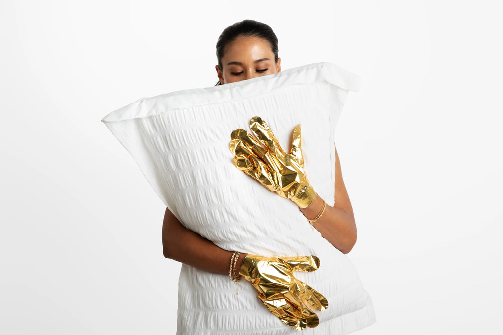 VOESH New York Collagen Gloves with Imperial Gold