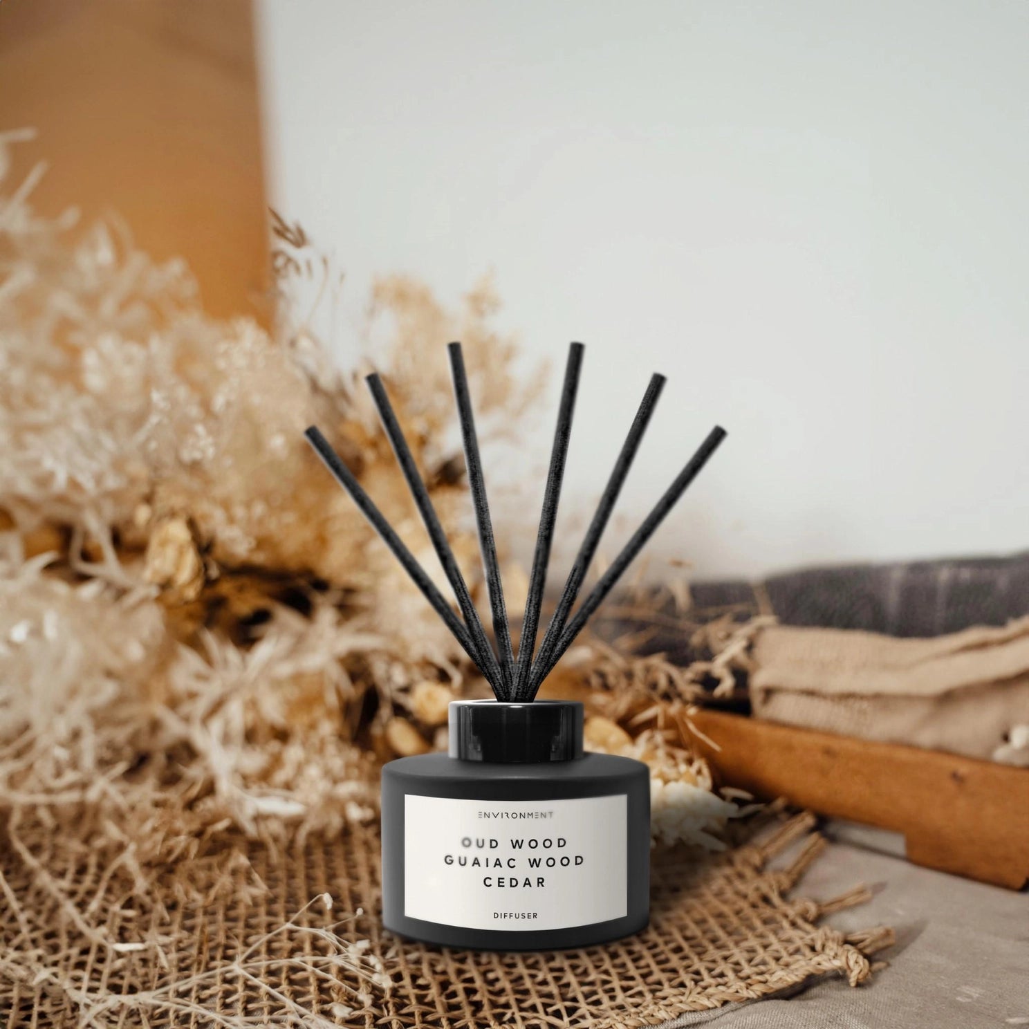 Reed Diffuser — Dark Oud & Smoky Wood